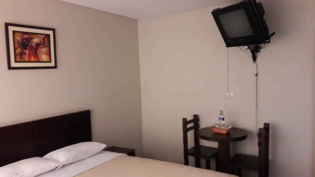 Antares Inn Lima Exterior foto